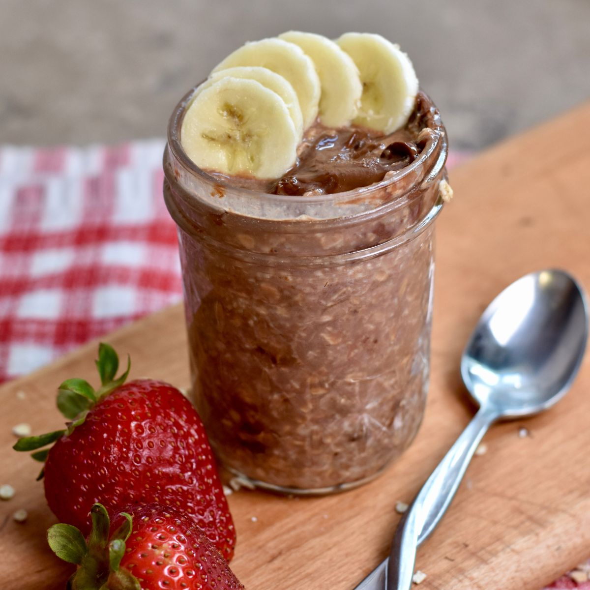 hazelnut-spread-oats Taking Nutella overnight oats to eat for breakfast in the morning.