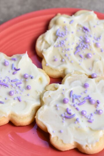 Sugar cookies with cream cheese frosting, perfect for an occasion.