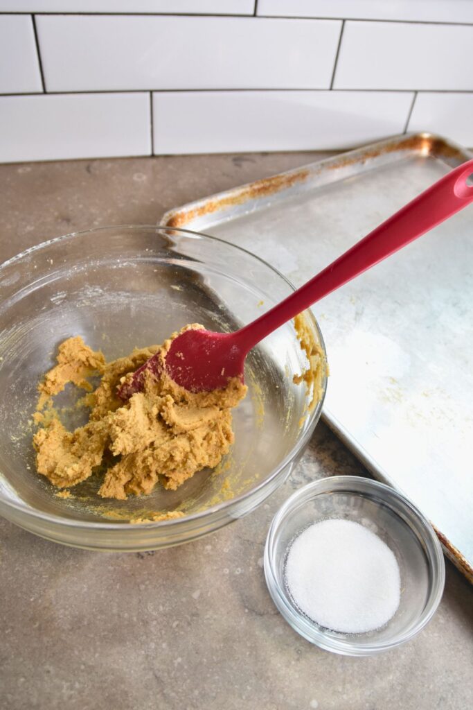 mix-your-dough-and-rolling-into-balls Ready to bake cookie butter cookies.