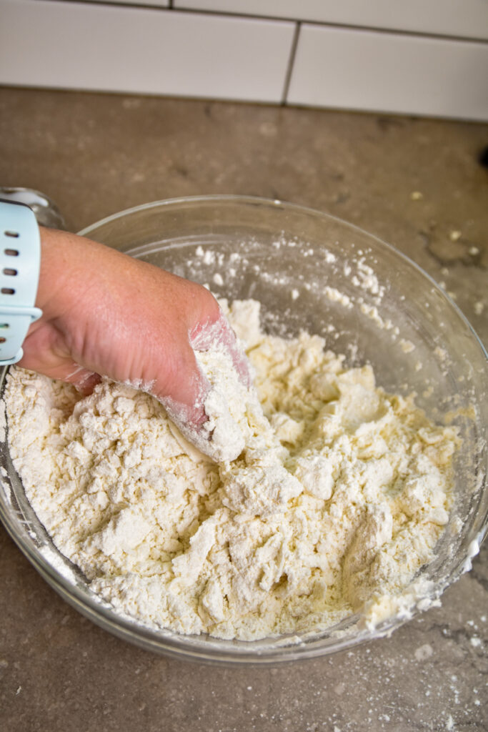 cutting-fat-into-biscuits Cutting shortening into flour for skillet biscuits