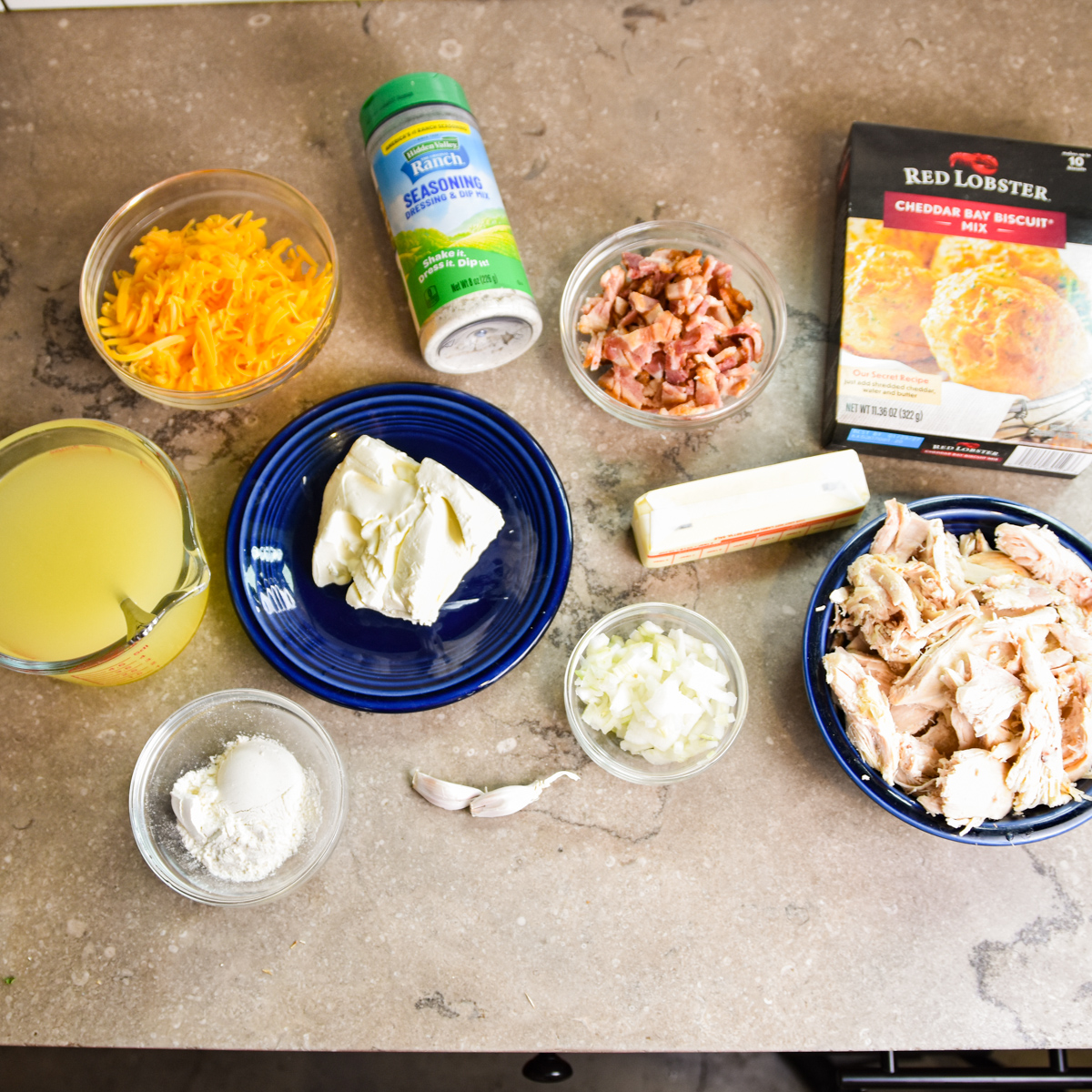 Ingredients to make chicken bacon ranch red lobster casserole.